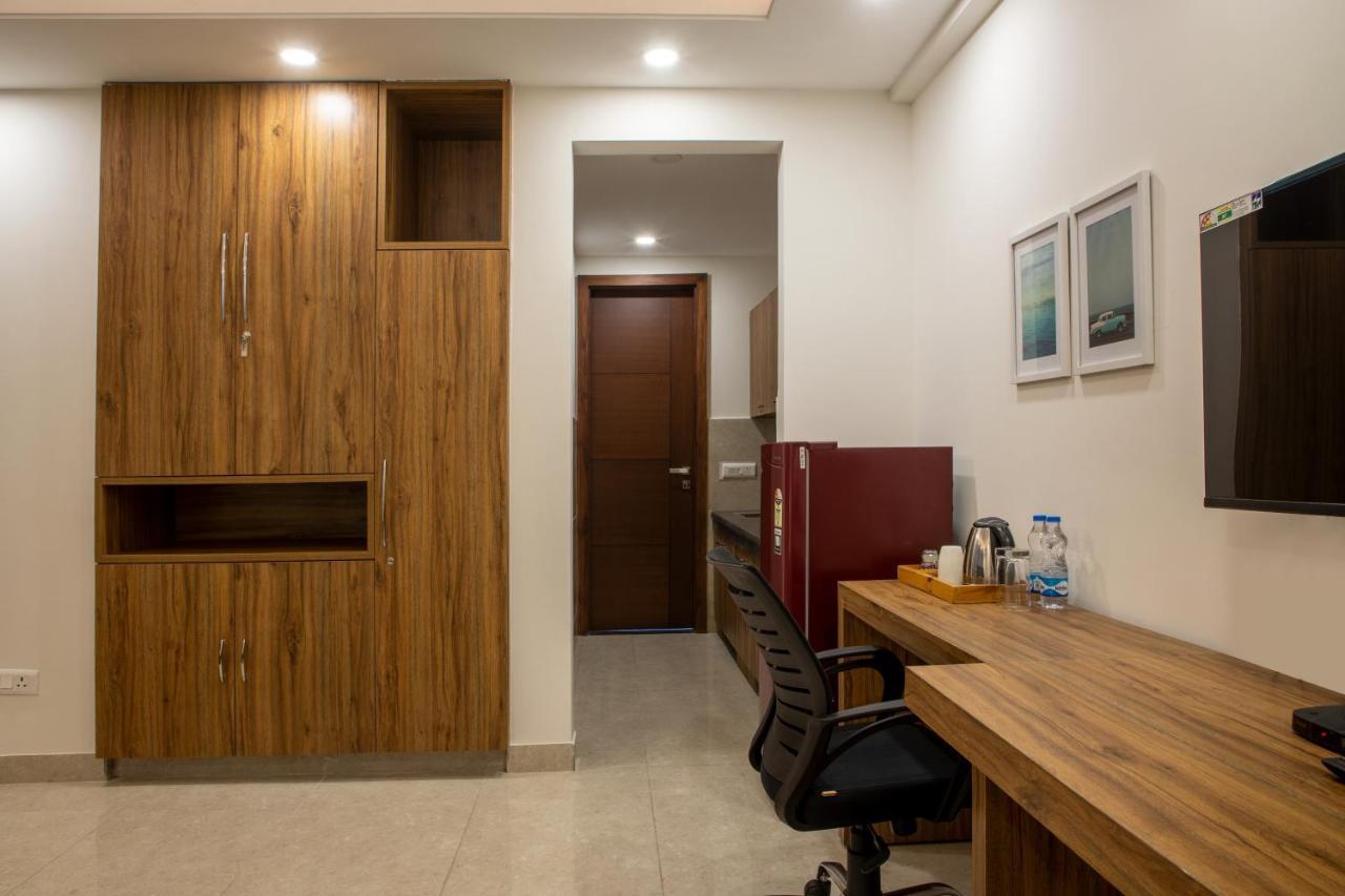Perch Service Apartment-Mg Road Ґурґаон Екстер'єр фото